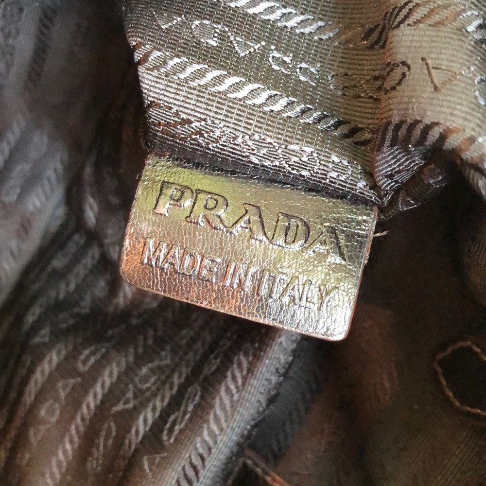 Vintage Prada Leather Purse - Picture 11 of 16